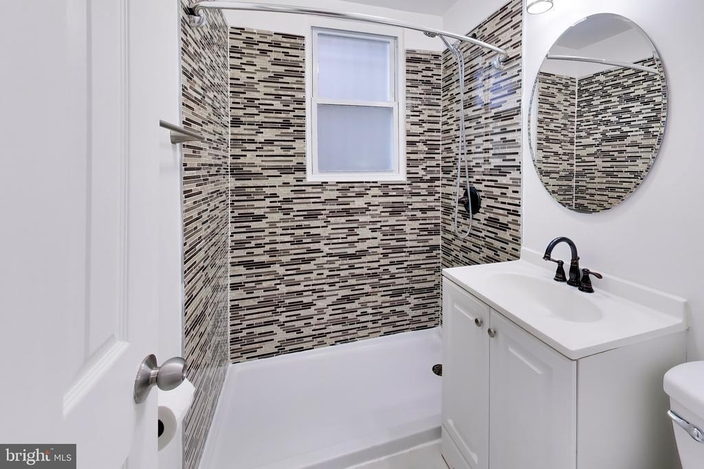 4230 Edson Place Ne - Photo 11