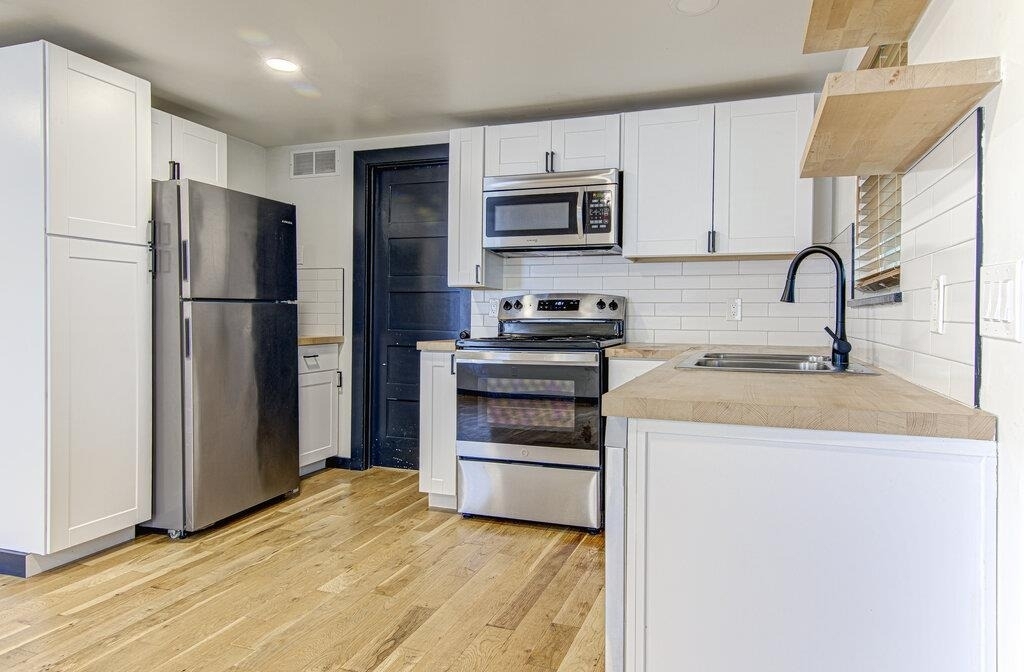 1711 Brentwood St - Photo 7