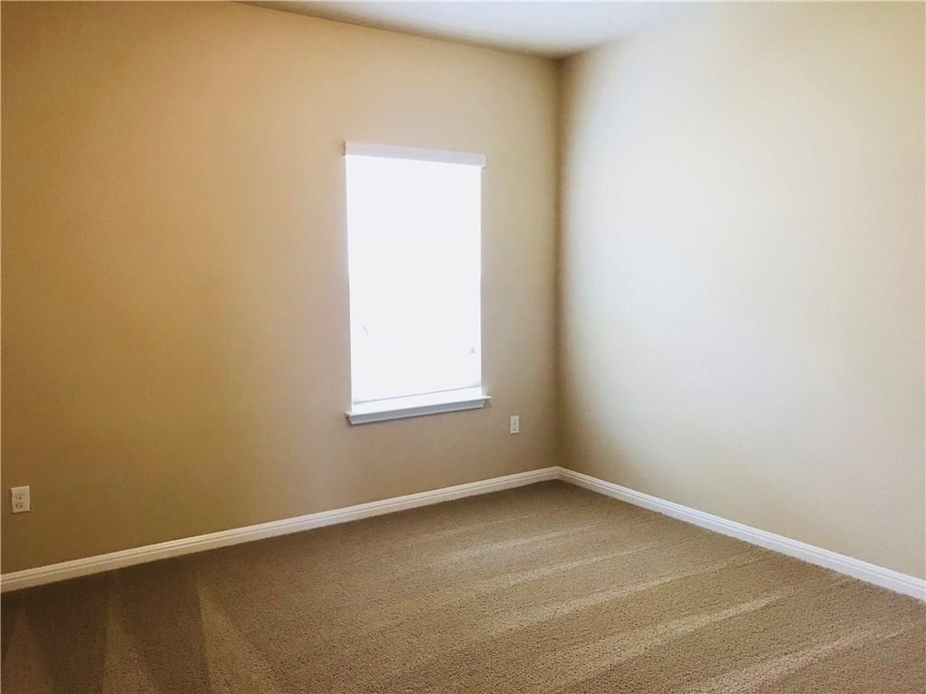 1532 Maier Dr - Photo 9