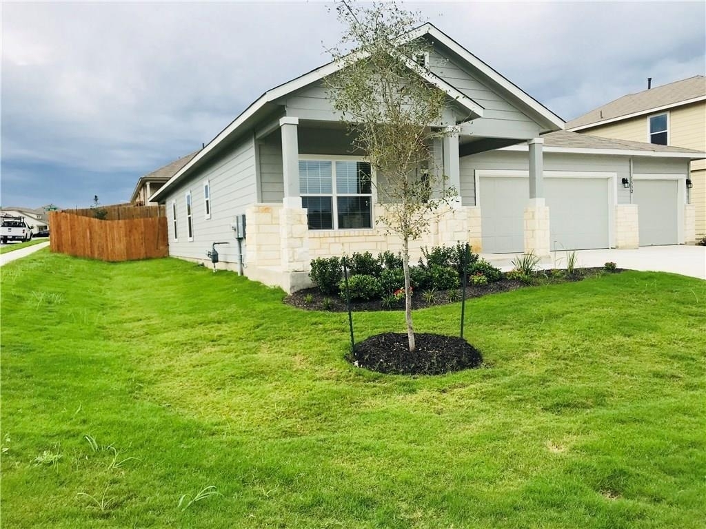 1532 Maier Dr - Photo 1