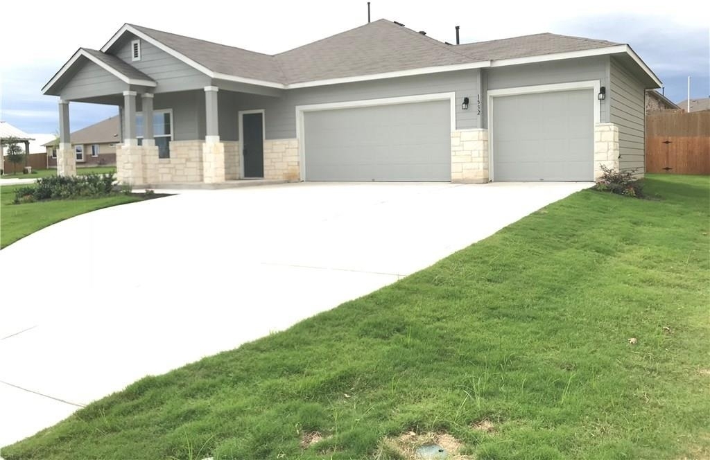 1532 Maier Dr - Photo 0