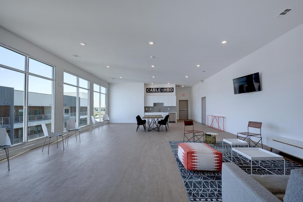 4361 S Congress Ave - Photo 31