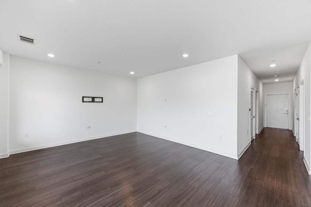4361 S Congress Ave - Photo 6