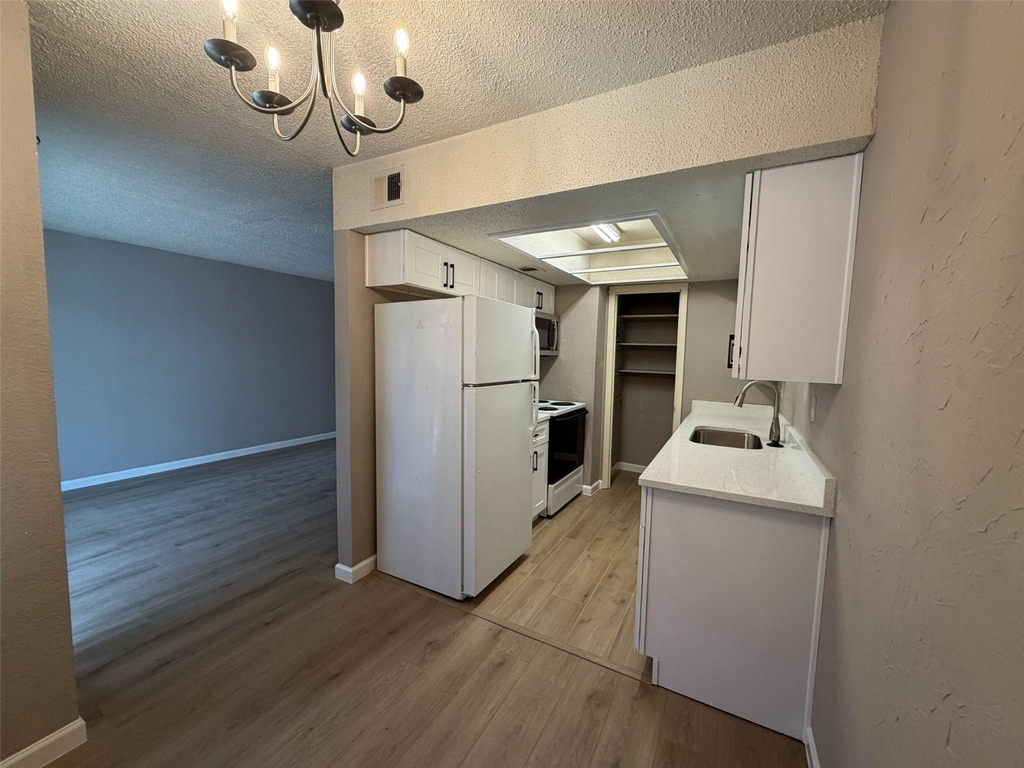 2600 Penny Ln - Photo 1