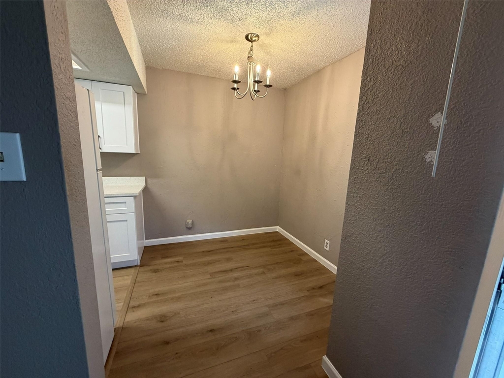 2600 Penny Ln - Photo 3