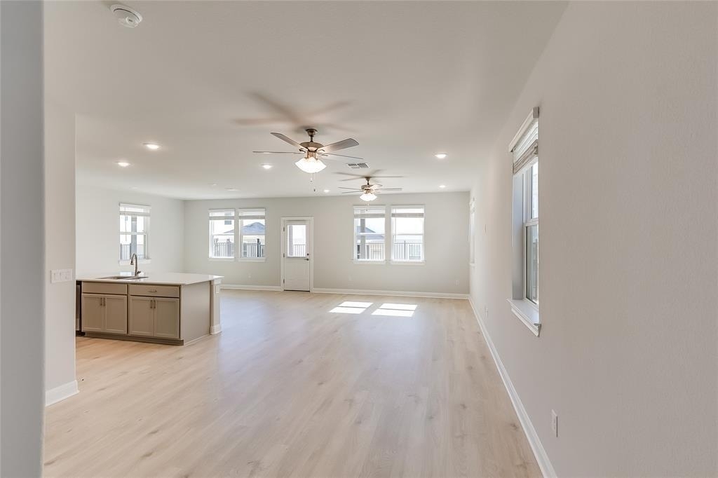 1005 Legend Milton Ln - Photo 4
