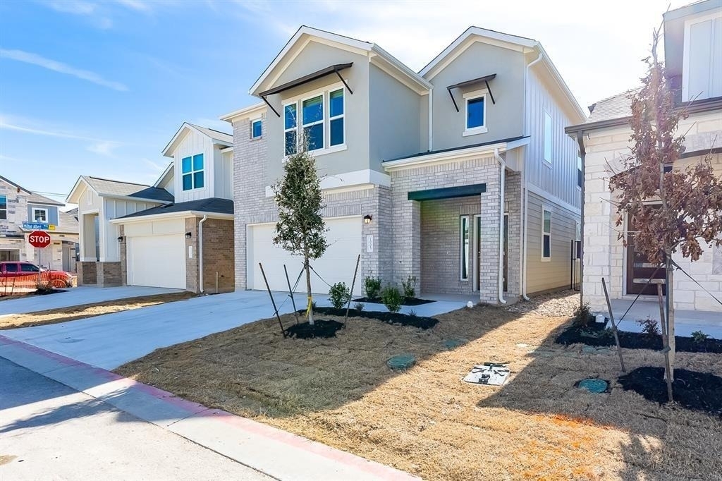 1005 Legend Milton Ln - Photo 2