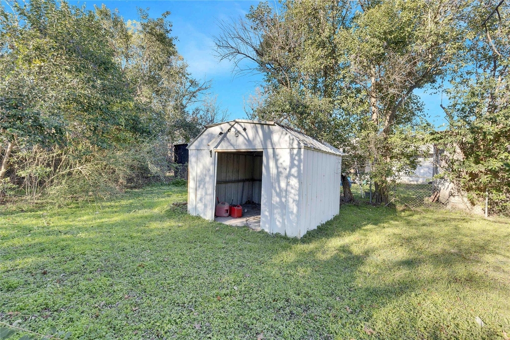 11606 Tedford St - Photo 4