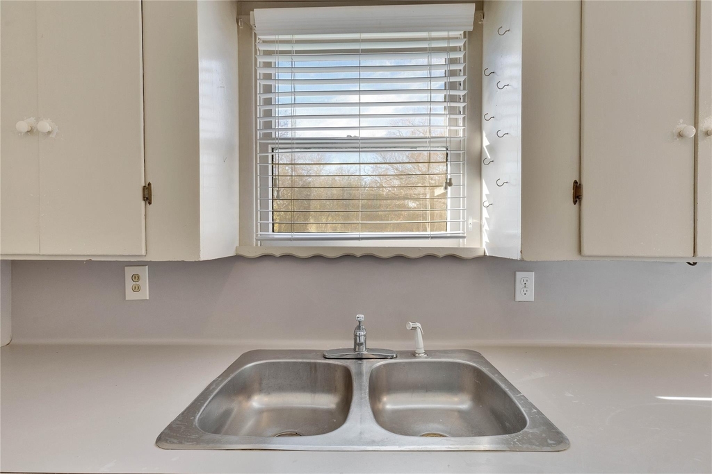11606 Tedford St - Photo 9