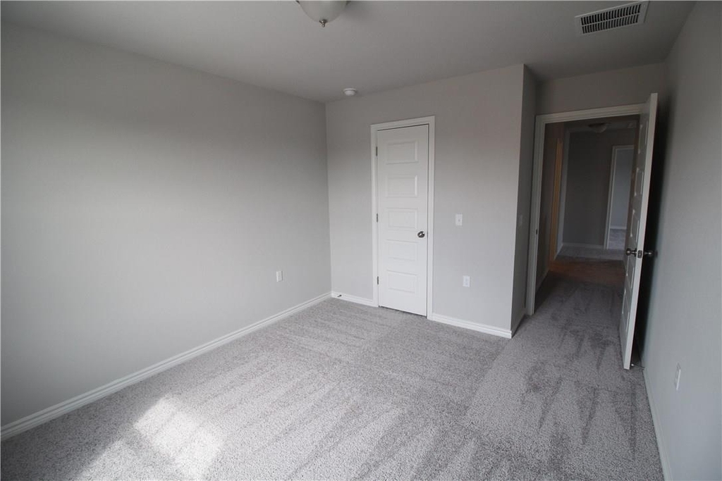 1320 Ambler Dr - Photo 15