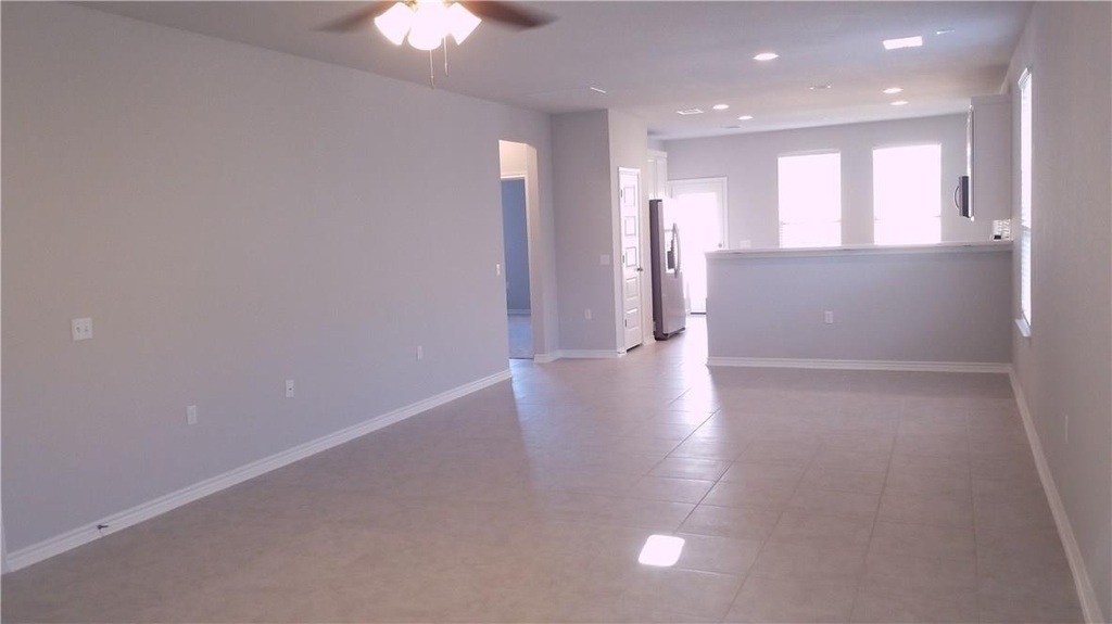 1320 Ambler Dr - Photo 4