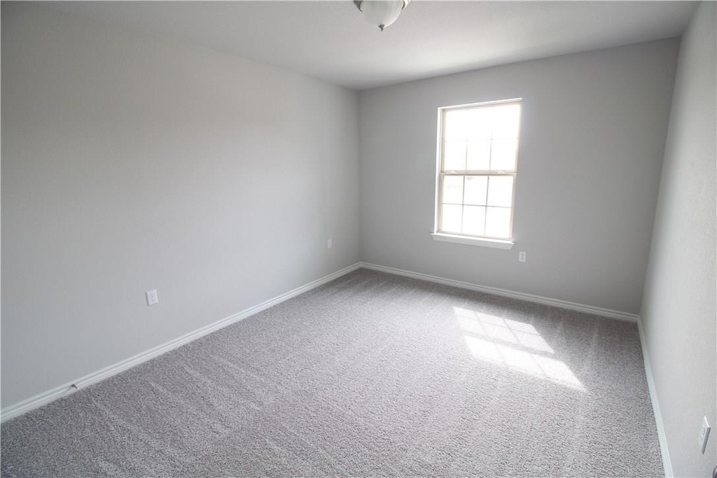 1320 Ambler Dr - Photo 16