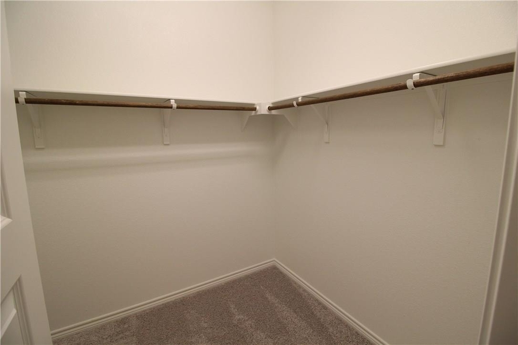 1320 Ambler Dr - Photo 10