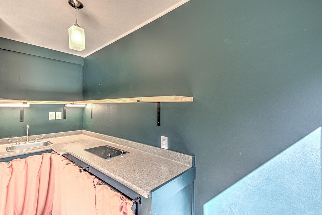 1918 Berkeley Ave - Photo 4