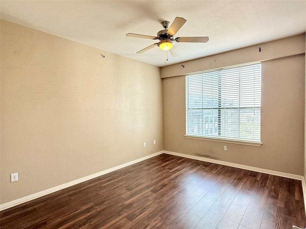 2505 San Gabriel St - Photo 21