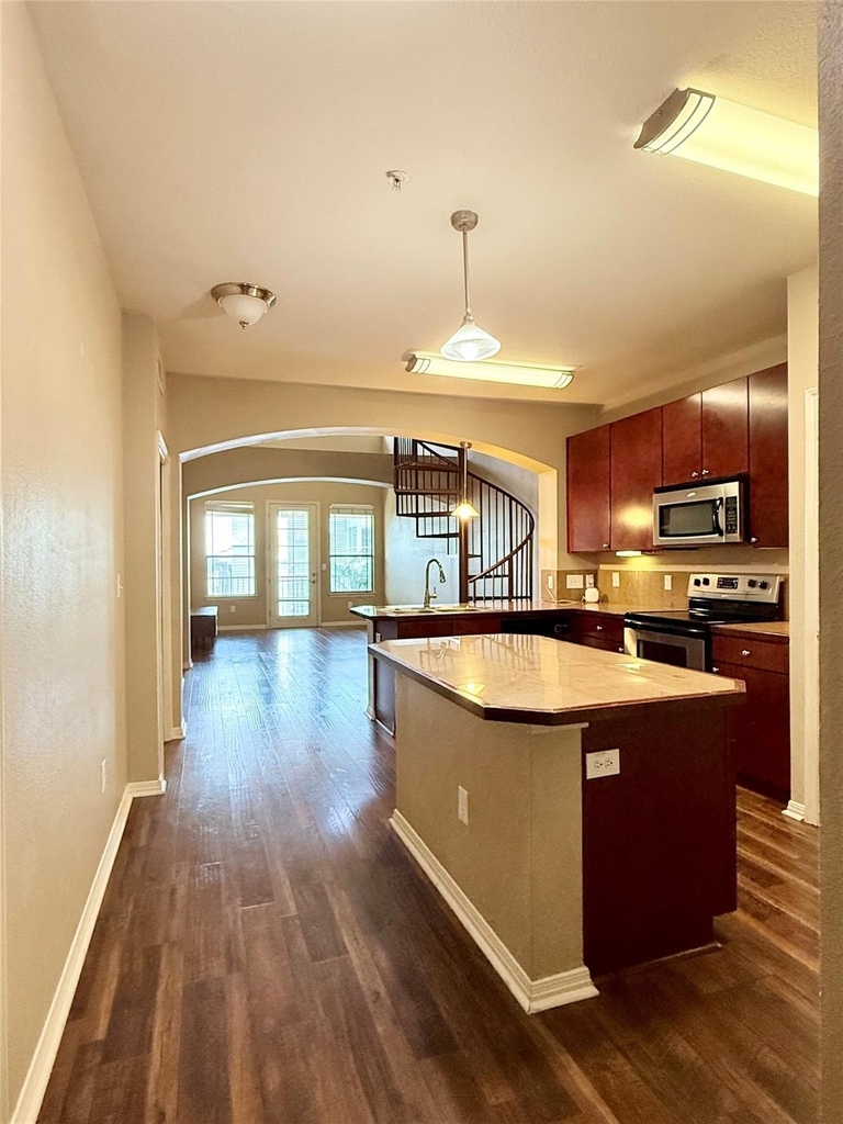2505 San Gabriel St - Photo 17