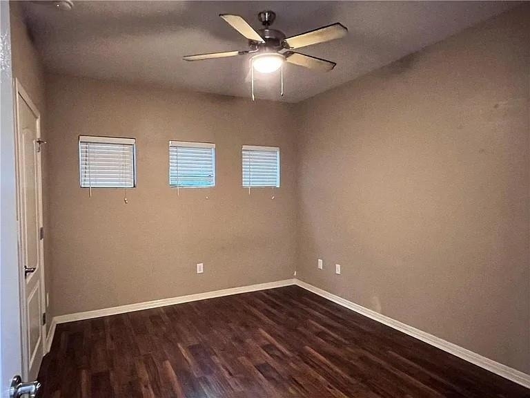 2505 San Gabriel St - Photo 7