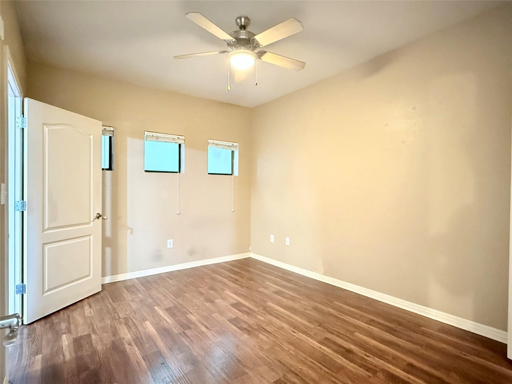 2505 San Gabriel St - Photo 25