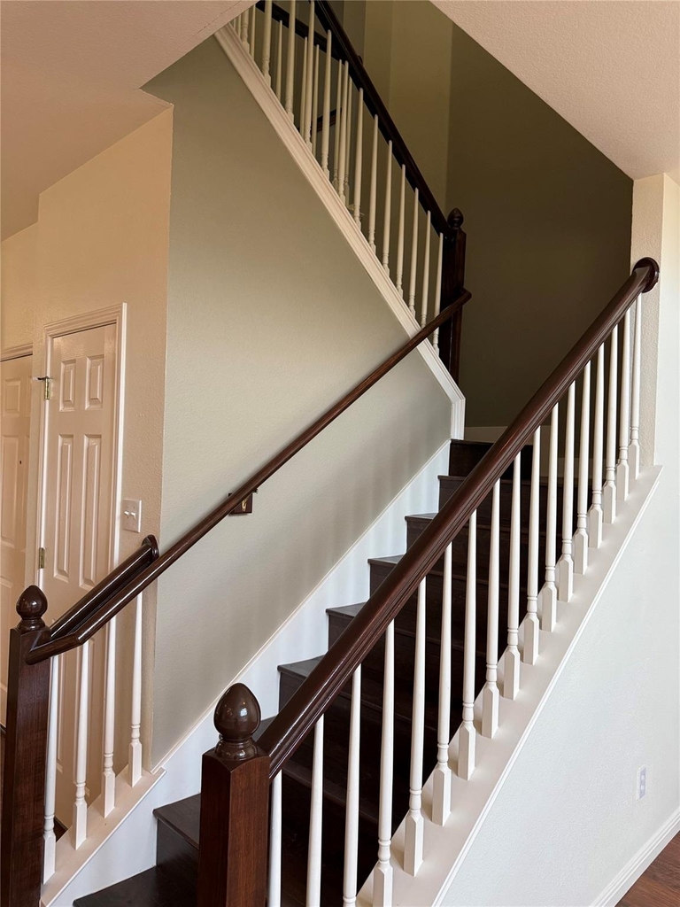 1511 Homewood Cir - Photo 13