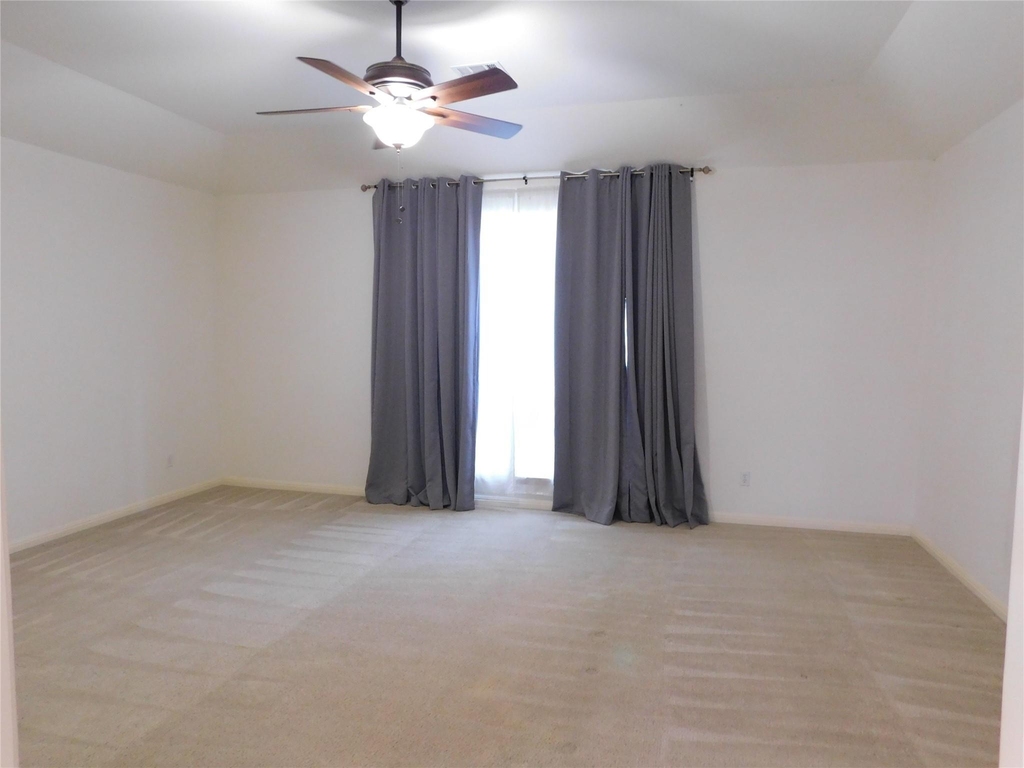 1511 Homewood Cir - Photo 8