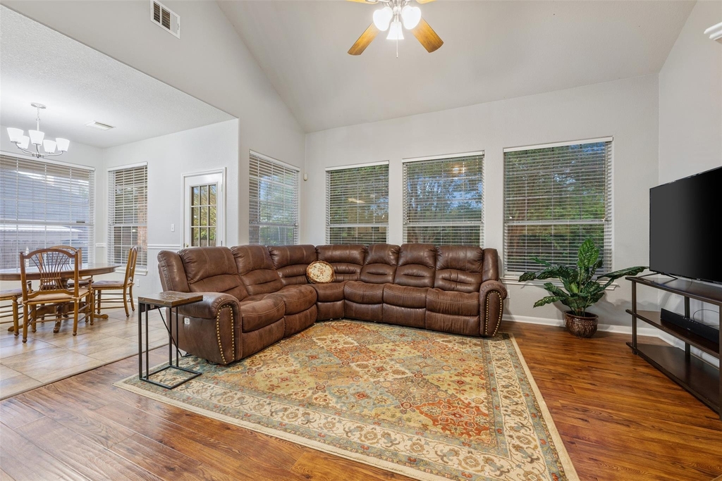 4435 Hunters Lodge Dr - Photo 10