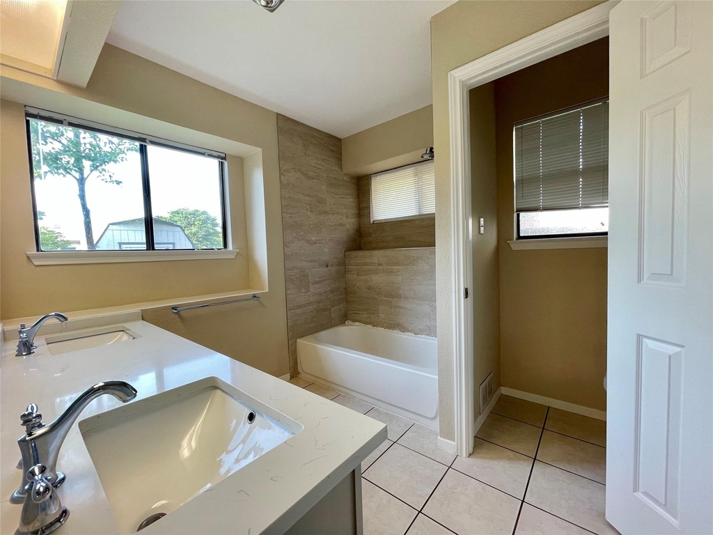 8905 Bridgewood Trl - Photo 15
