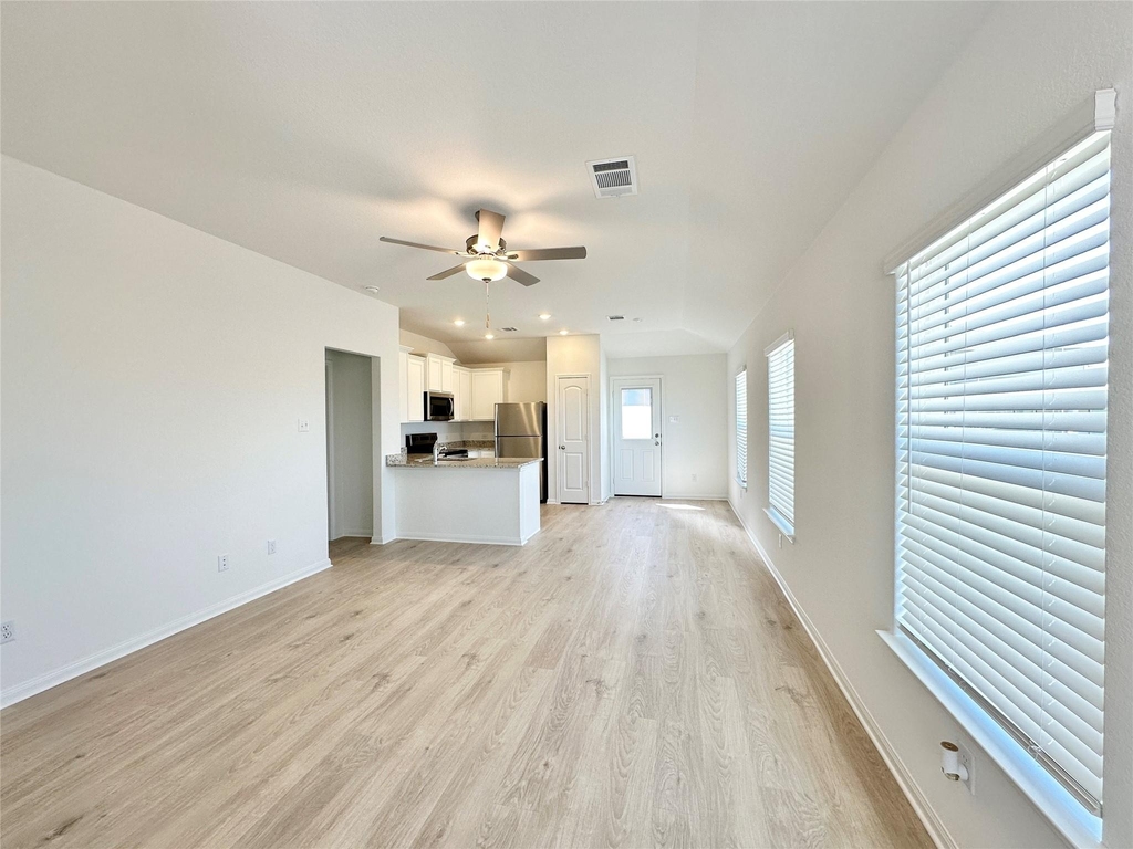 129 Paradise Canyon Dr - Photo 1