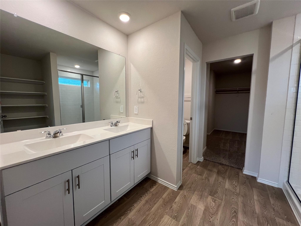 305 Wirecrested Dr - Photo 10