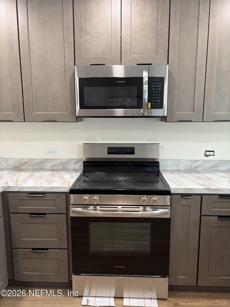 223 N Collen Road - Photo 5