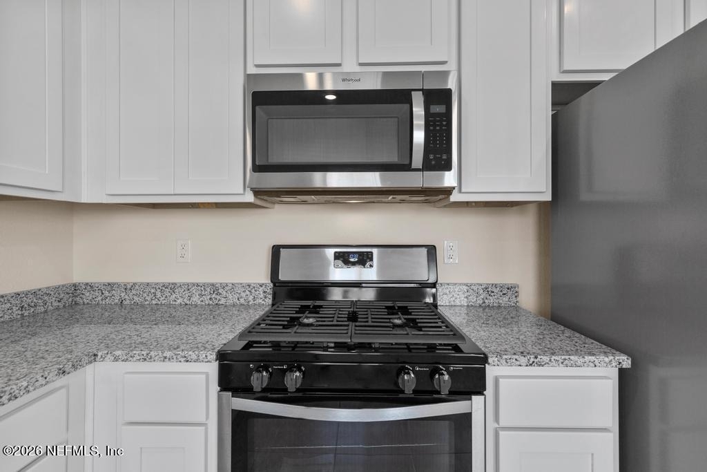 21 Temple Drive - Photo 7