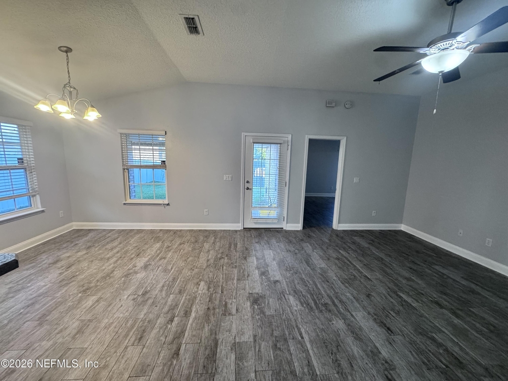 7565 Westland Oaks Drive - Photo 10