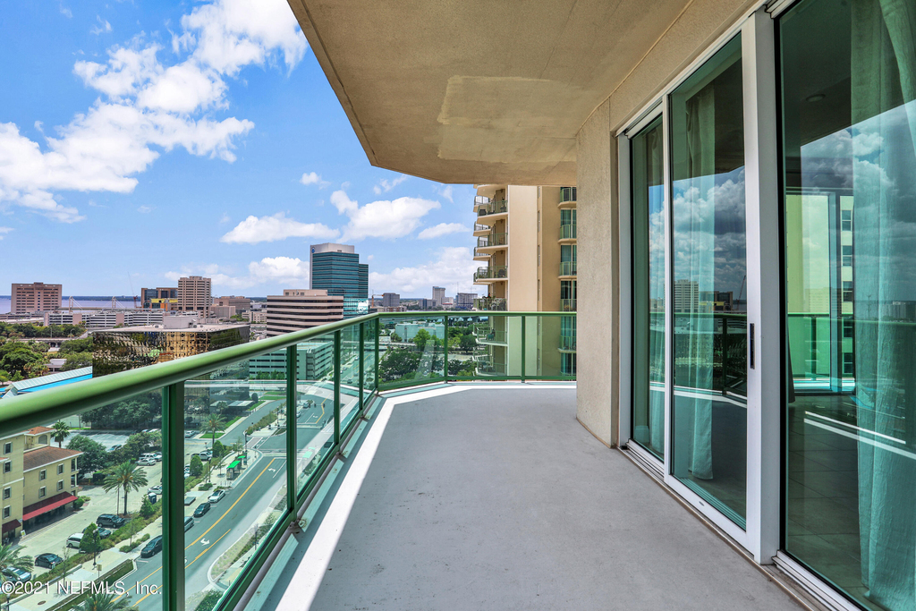 1431 Riverplace Boulevard - Photo 35