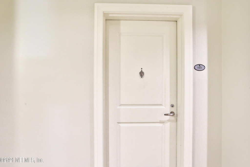 1431 Riverplace Boulevard - Photo 3