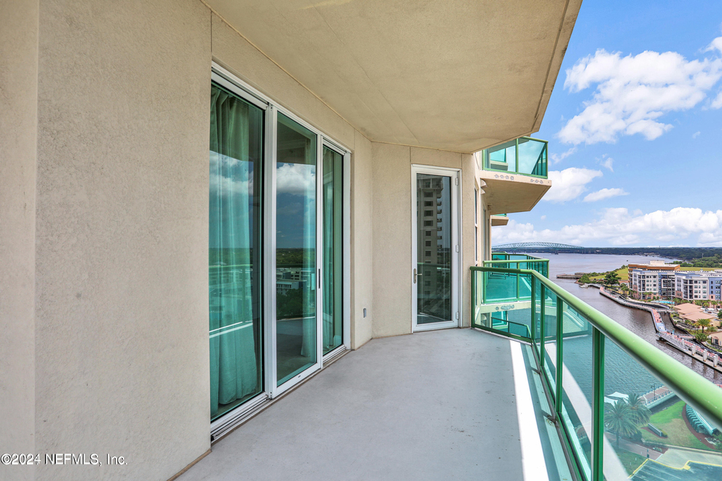 1431 Riverplace Boulevard - Photo 0