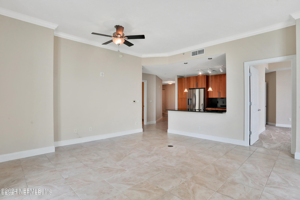 1431 Riverplace Boulevard - Photo 8