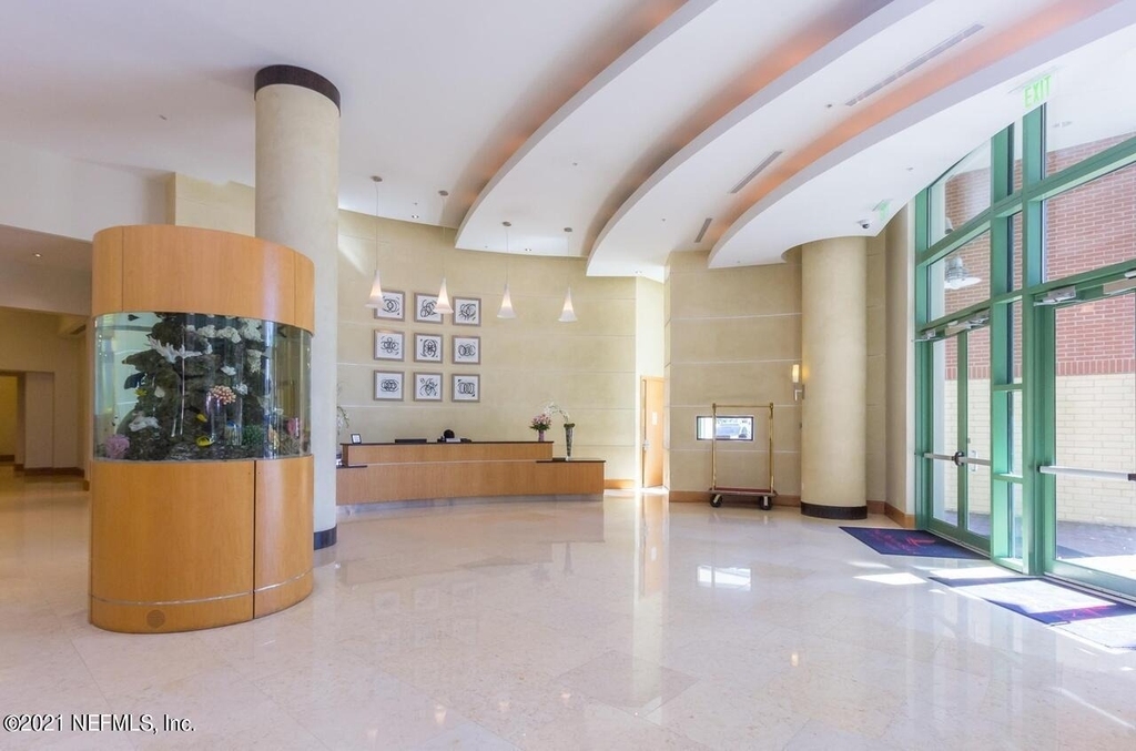 1431 Riverplace Boulevard - Photo 71