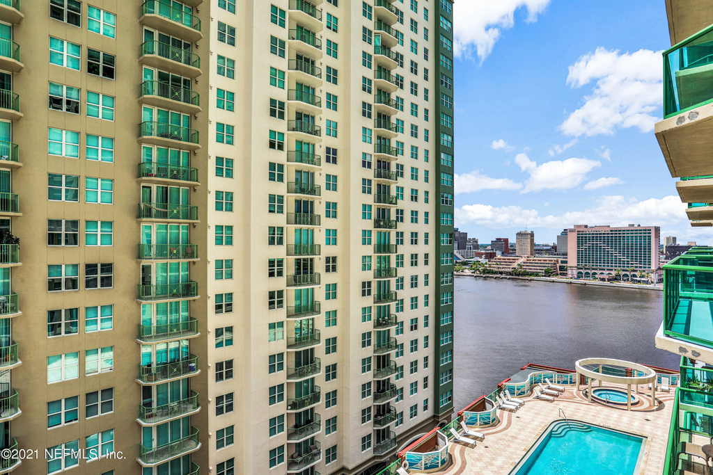 1431 Riverplace Boulevard - Photo 41