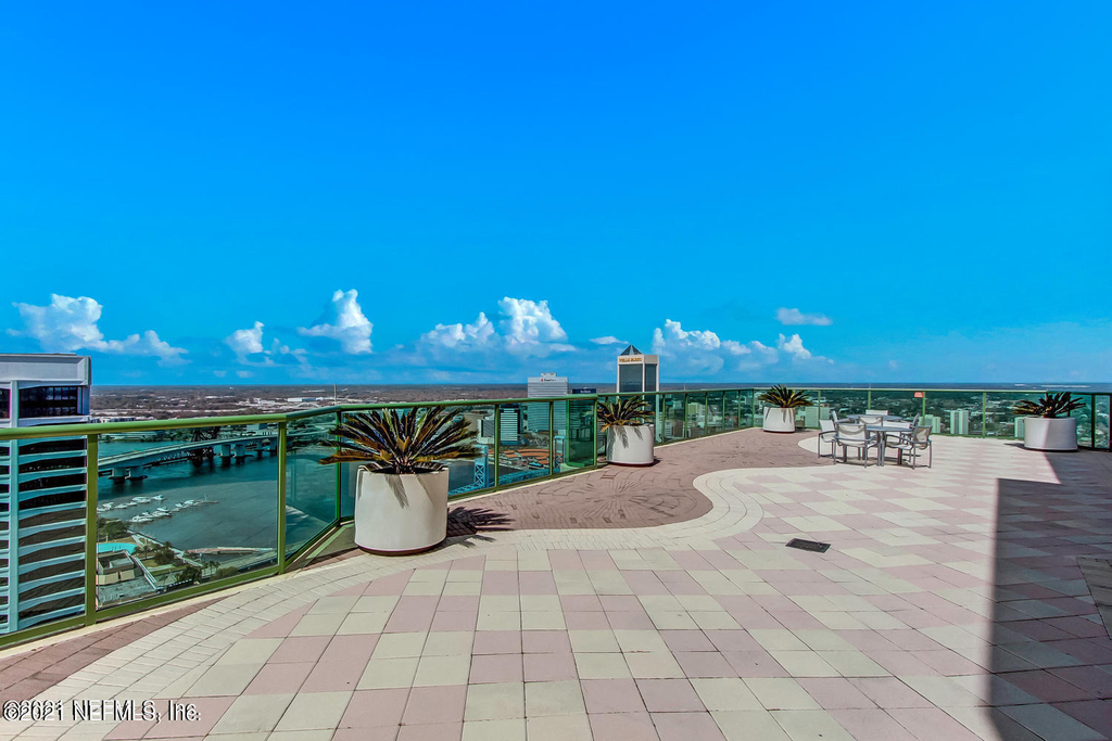 1431 Riverplace Boulevard - Photo 22