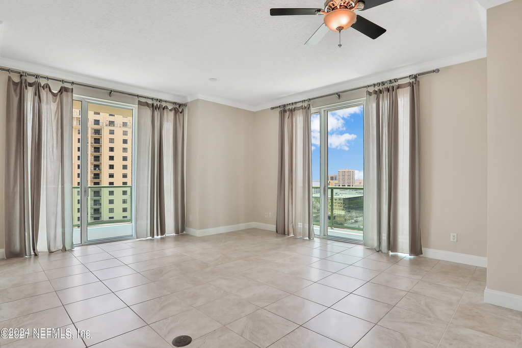 1431 Riverplace Boulevard - Photo 6