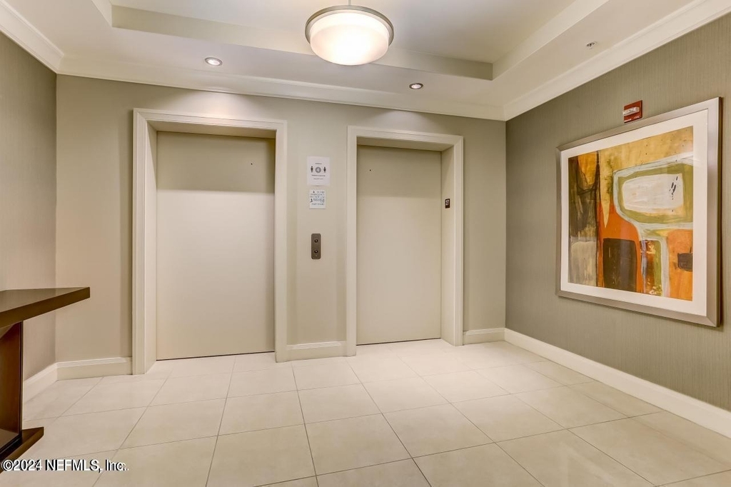 1431 Riverplace Boulevard - Photo 2