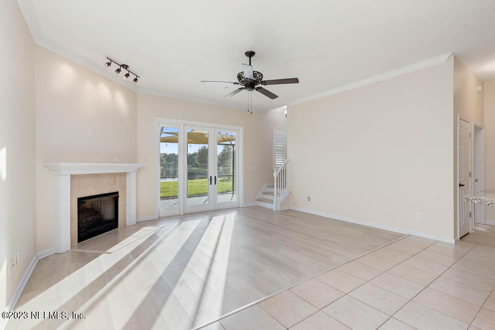 813 W American Eagle Drive - Photo 10