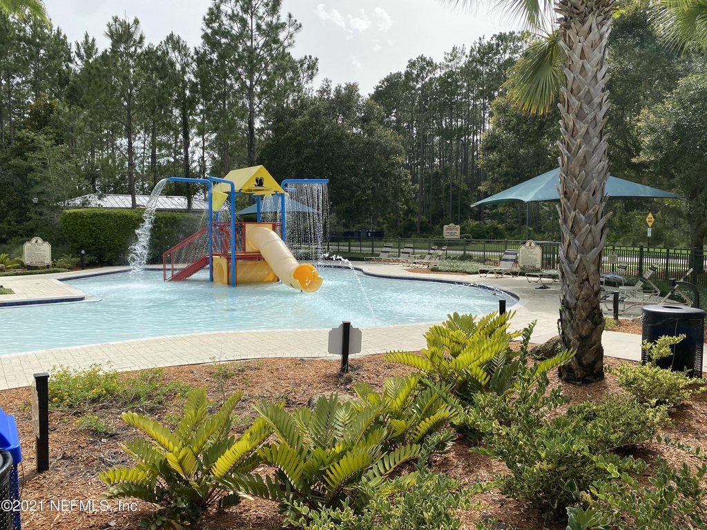 813 W American Eagle Drive - Photo 32