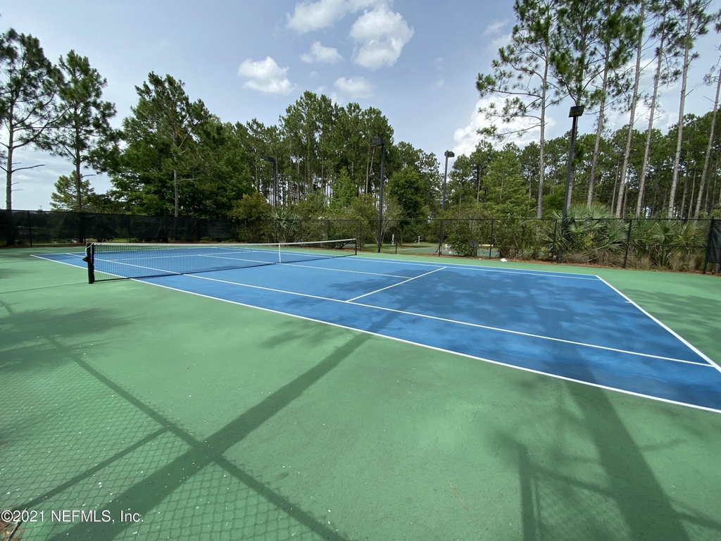 813 W American Eagle Drive - Photo 27