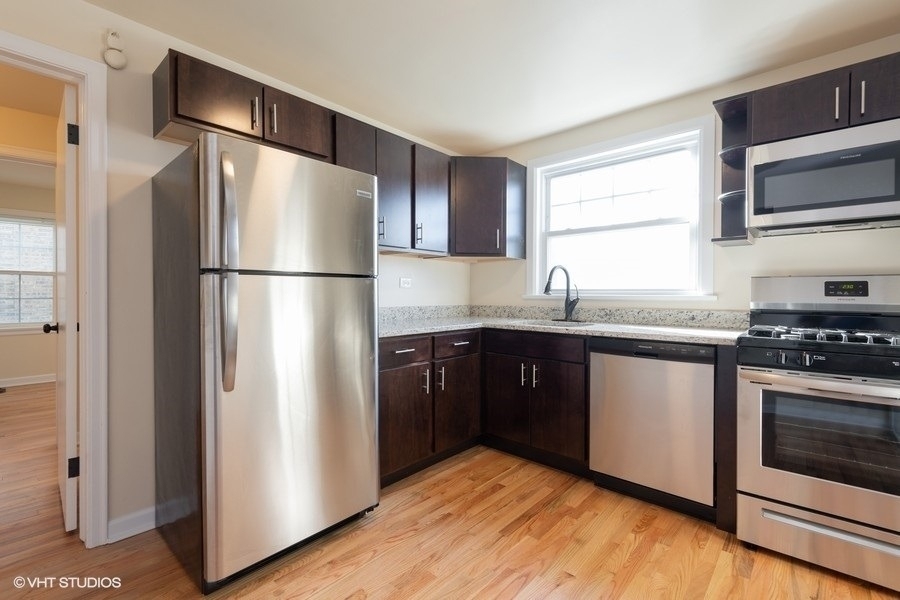 4260 W Nelson Street - Photo 3