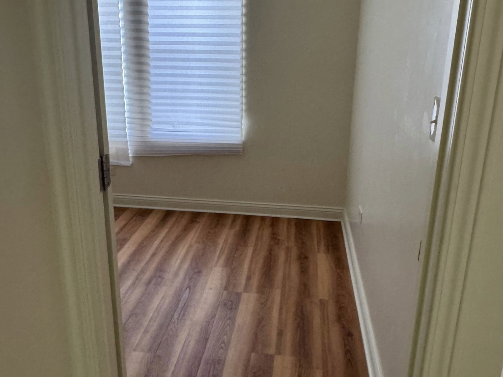 6728 S Langley Avenue - Photo 9