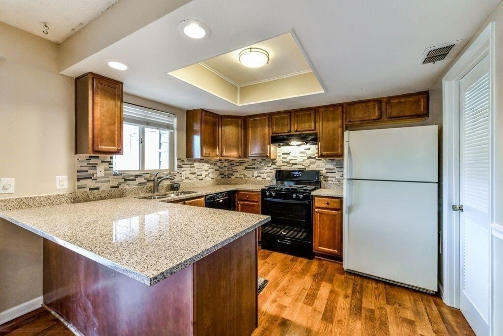 53 Doranne Court Se - Photo 2