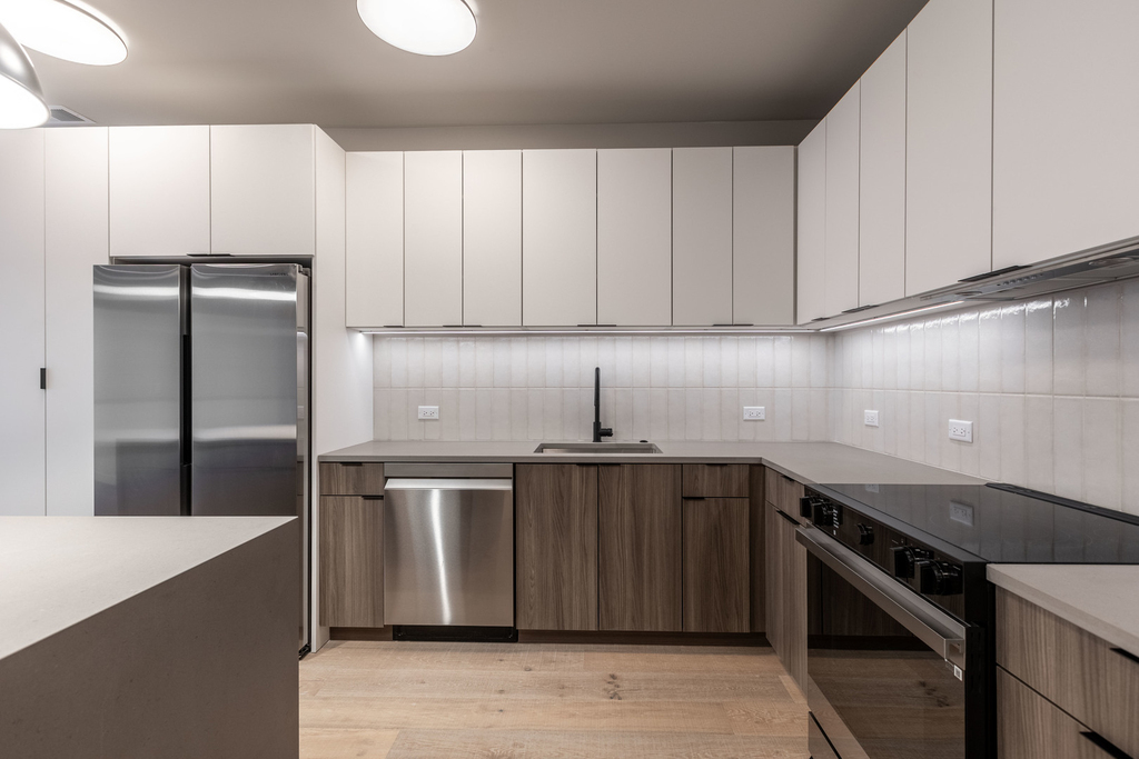 1706 Sherman Avenue - Photo 3