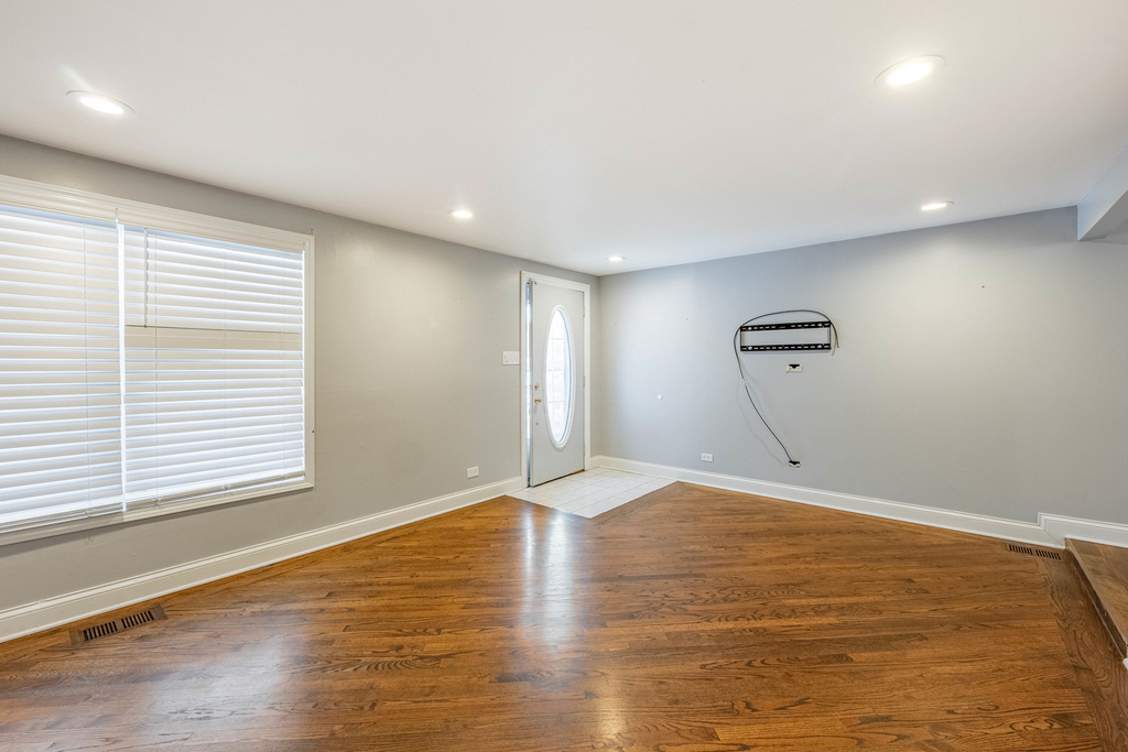 8912 S Ryan Road - Photo 5