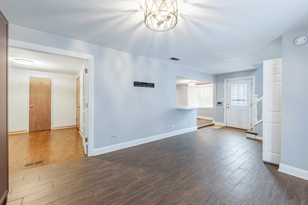 8912 S Ryan Road - Photo 7