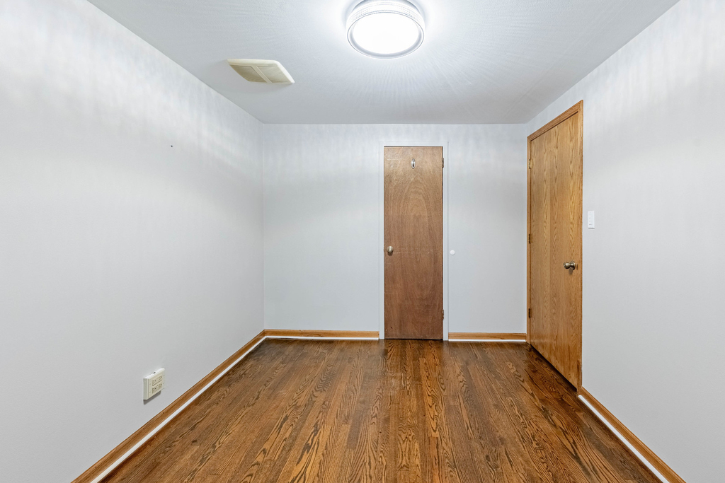 8912 S Ryan Road - Photo 15